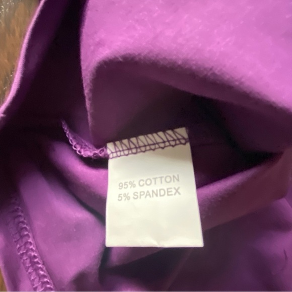 DANVOUY “Be Kind” T-Shirt - Picture 6 of 7